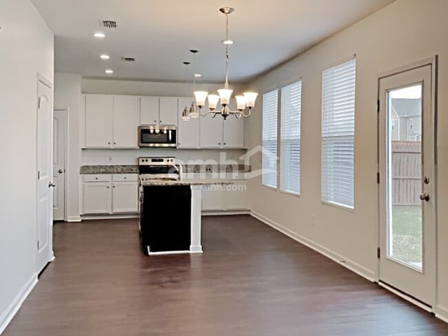 Building Photo - 3321 Milkweed Dr Rental