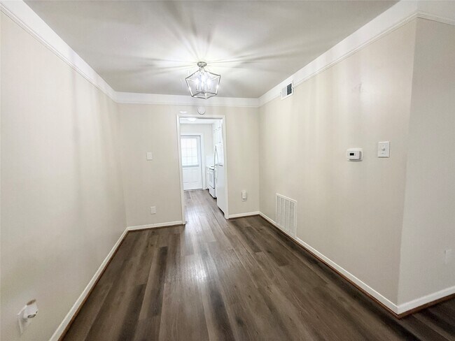 Photo - 500 Willow Dr Unidad B4