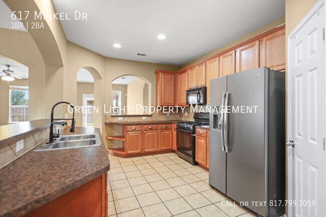 Photo - 617 Minkel Dr