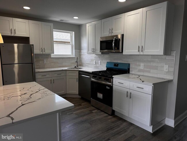 Photo - 1441 Vista St