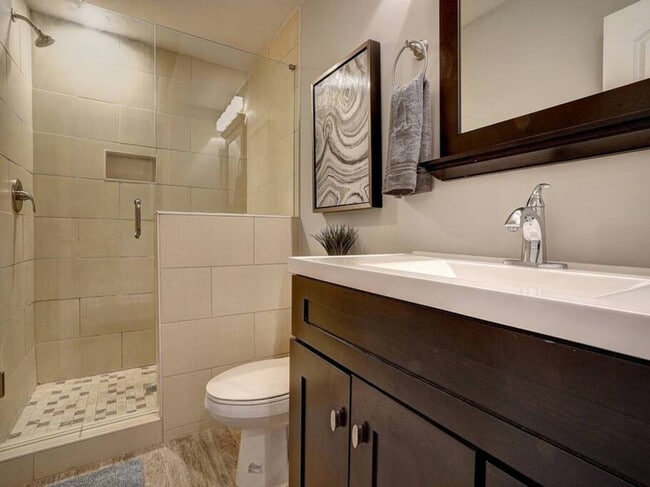 Photo - 2201 Reading Rd Unit ID1056088P