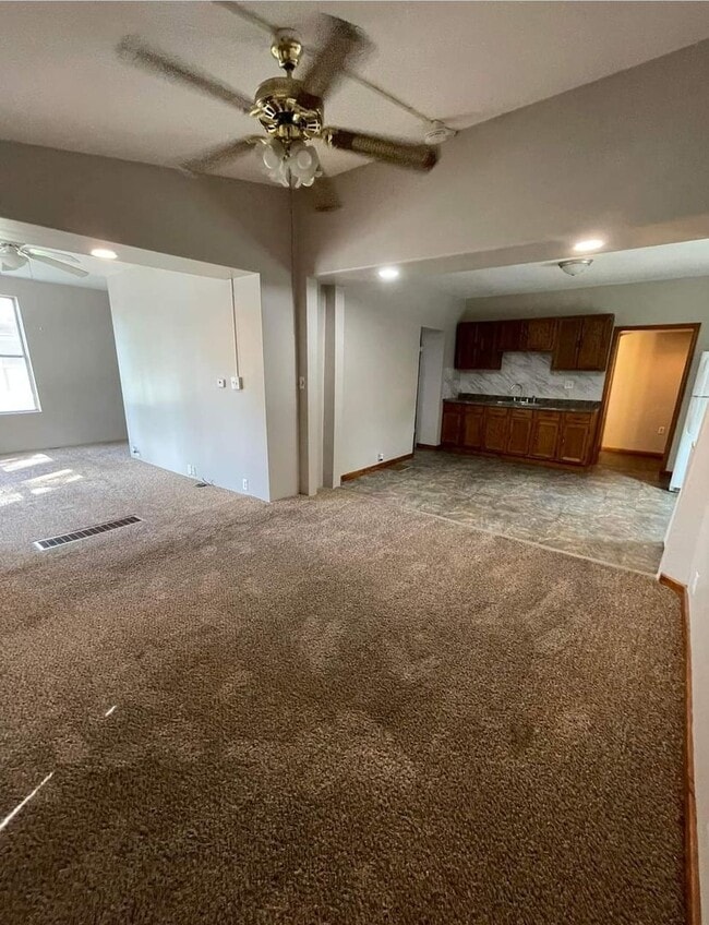 Photo - Beautiful newly remodeled 2 bed - 2 full baths!!!