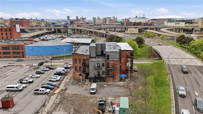 Photo - 136 Seneca St