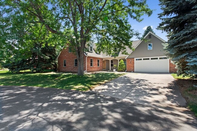 5 Bedroom Home in Fort Collins - 5 Bedroom Home in Fort Collins