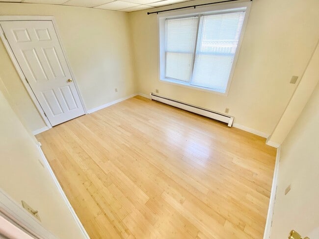 Photo - 61 Grant St Unit 2