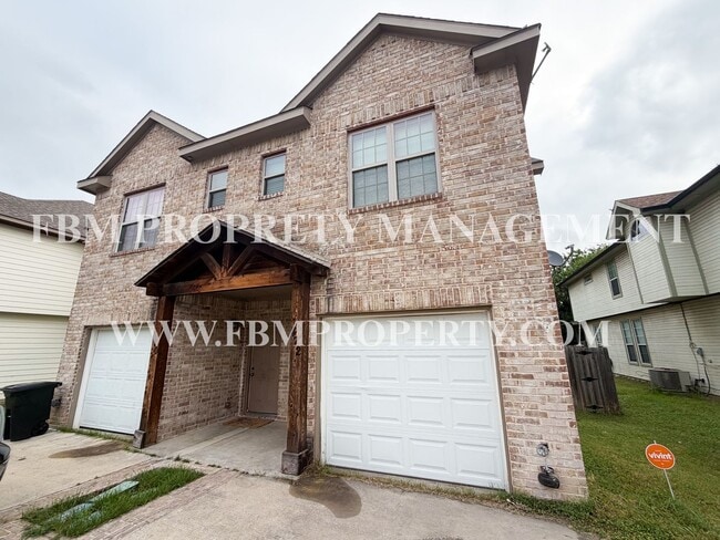 Building Photo - 472 Pecan Hollow St