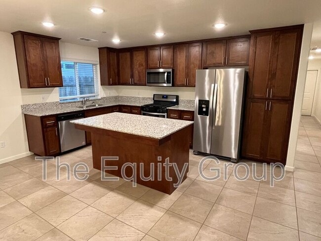 Photo - 2624 W McComb Ave