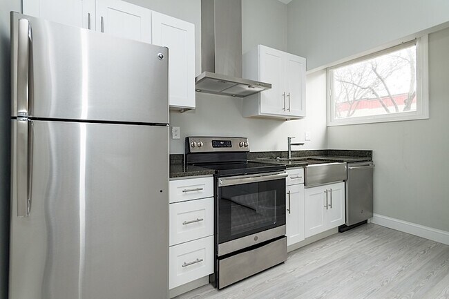 Photo - 145 Columbia St Unit 1