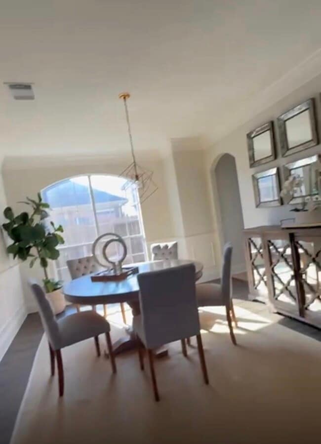 Photo - 5203 Auckland Dr