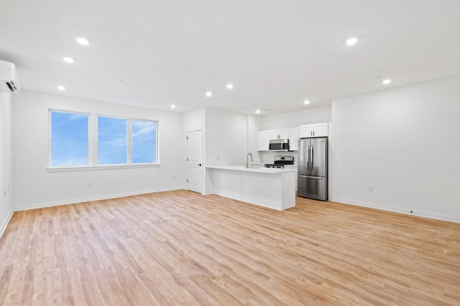 Photo - 1309 Cambridge St Unidad 501