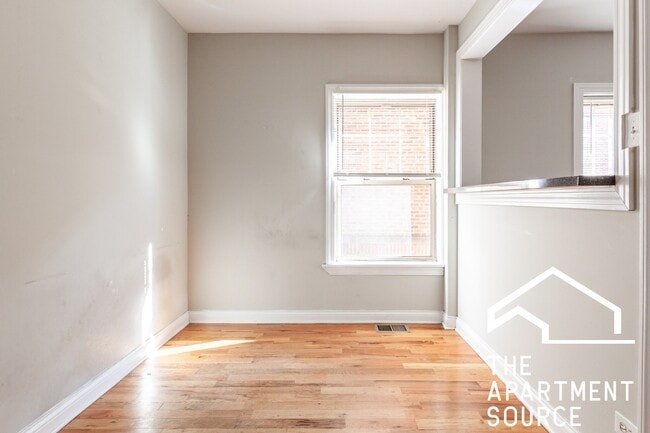 Photo - 626 W Barry Ave Unit 626 West Barry Avenue