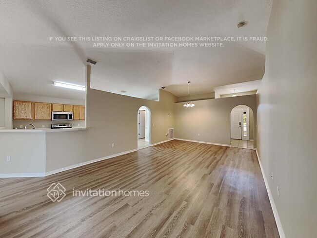 5241 Silver Thistle Ln
