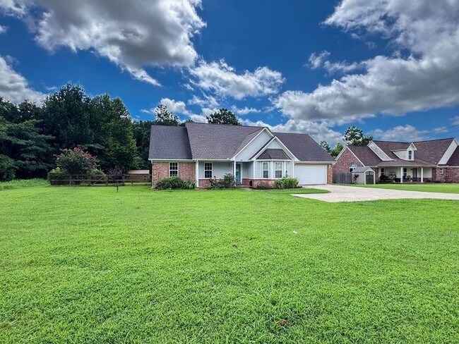 Photo - 82 Wilkinsville Rd