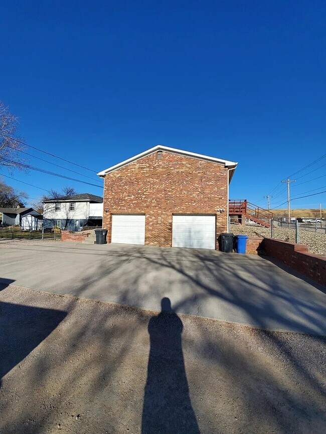 Photo - 1903 Elm Ave