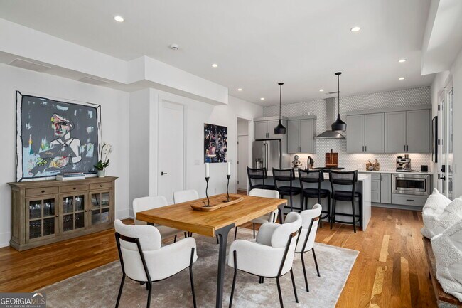 Photo - 94 Whitefoord Ave NE