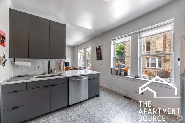 Building Photo - 2313 N Albany Ave Unit 1 Rental