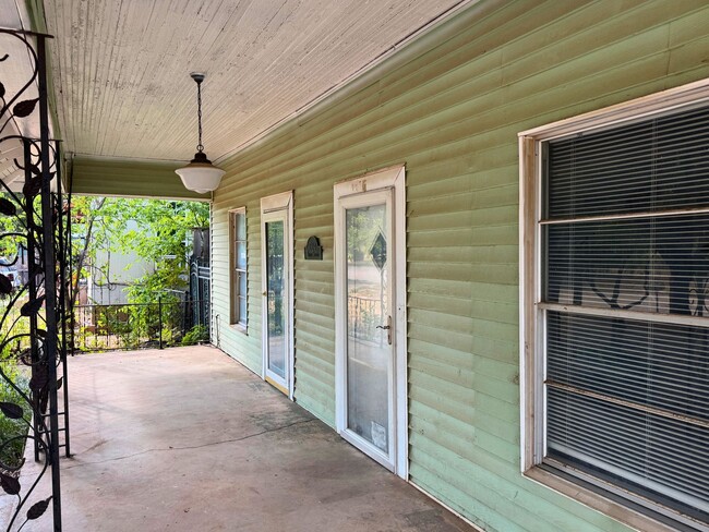 1504 Austin St Unit 1504 Austin - Front