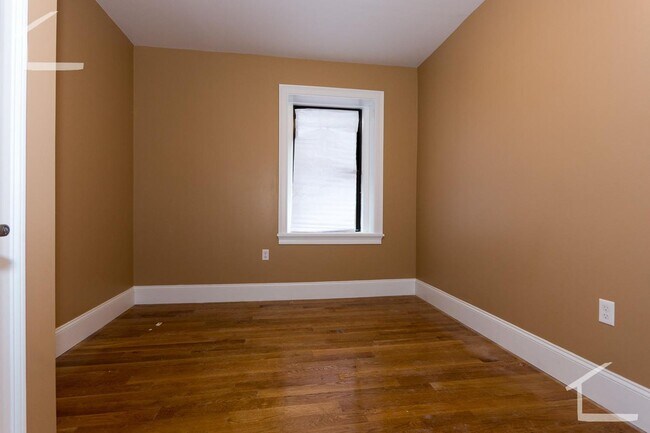 Photo - 32 Linden St