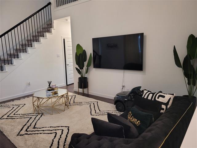 Photo - 2428 Green River Rd