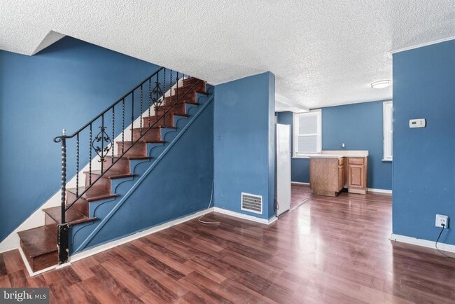 Photo - 4802 Alcott St