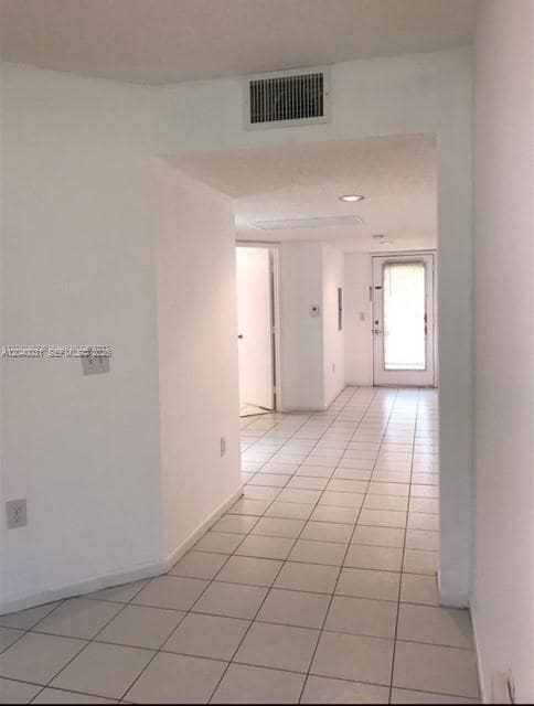 Photo - 13105 SW 16th Ct Unidad 110L