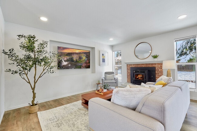 Photo - 629 212th St SW Unidad SI ID1470514P