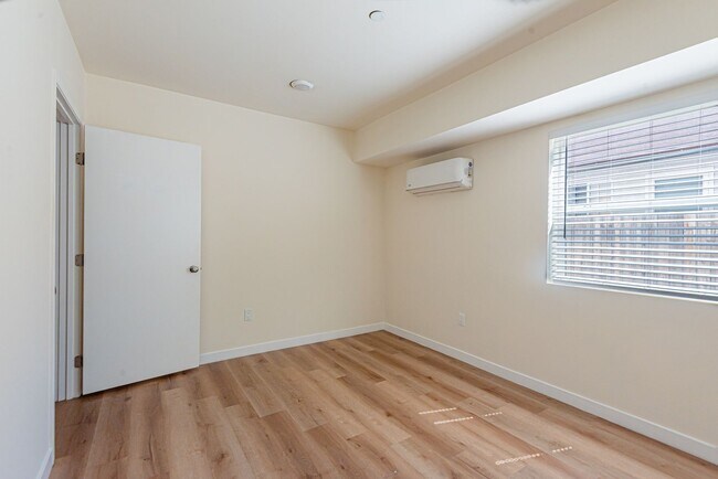 Photo - 16753-16755 1/2 Sherman Way Unit 16755 Sherman Way