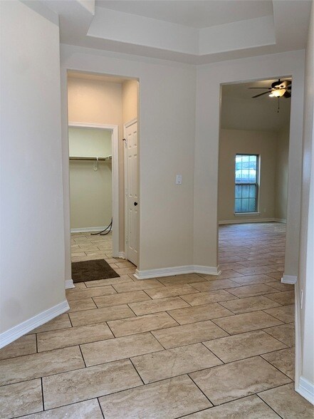 Photo - 14914 Darbydale Dr