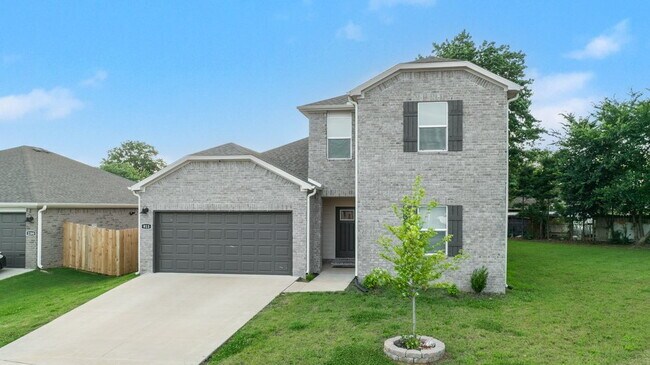 Photo - 4BR Home in Heart of Rogers – Near Downtown & Parks