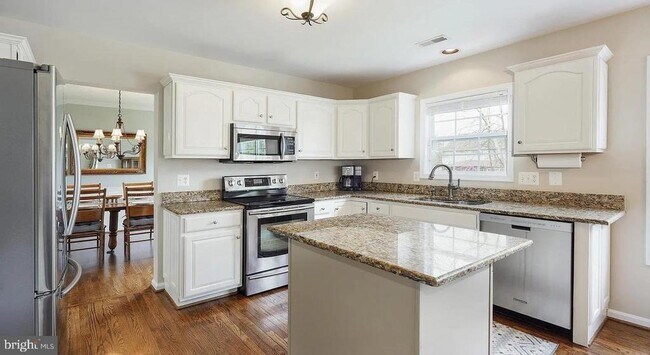 Photo - 12936 Crews Ct