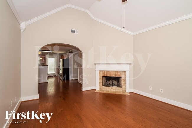 Photo - 283 Stonecreek Pl