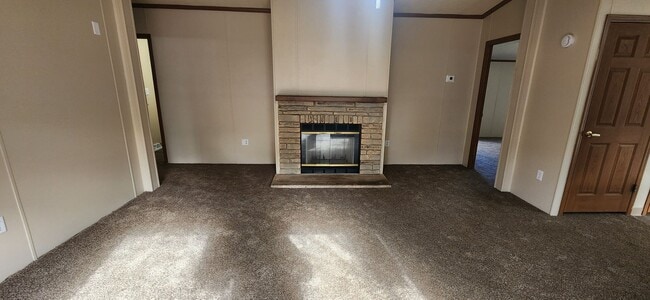 Photo - Spacious 3 Bedroom, 2.5 bathroom home with detached garage!