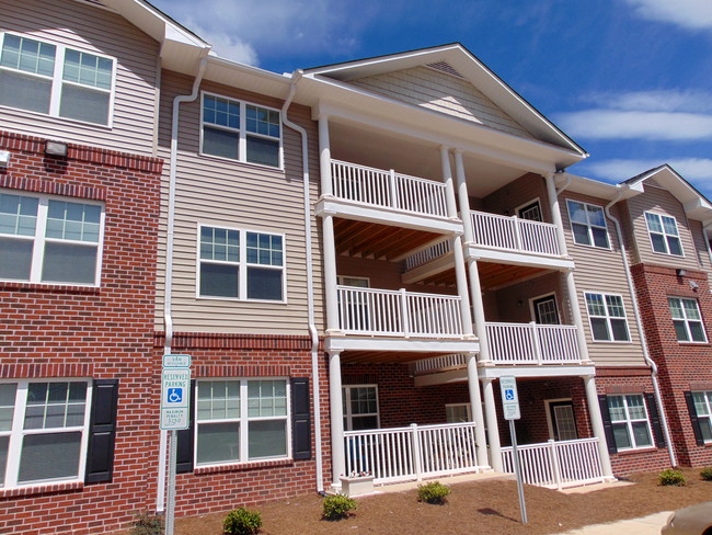 Photo - Pine Valley Apartments