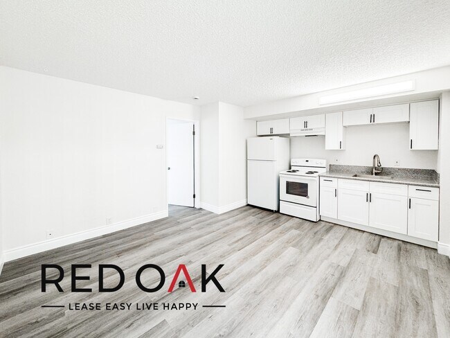 Photo - Charming One Bedroom with Sun-Drenched Roo... Unidad 102