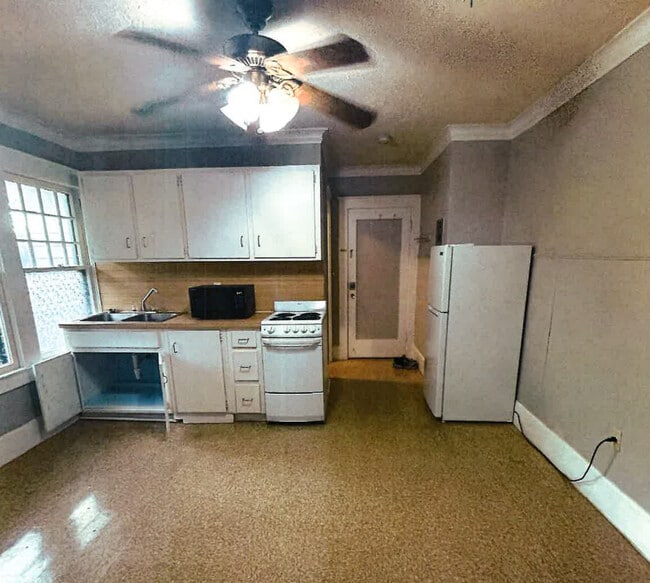 Photo - Riverview Apartments
