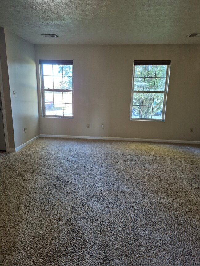 Photo - 991 Charlie Norris Rd Unidad Charlie Norris