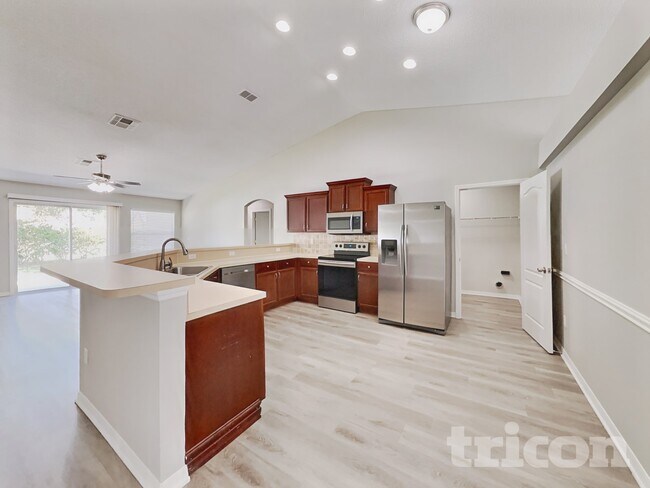 Photo - 984 Fox Chapel Ln