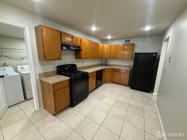 Photo - 220 Copeley Way