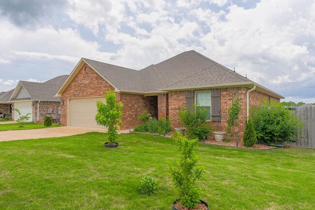 Photo - 817 Brook St Unidad ID1241327P