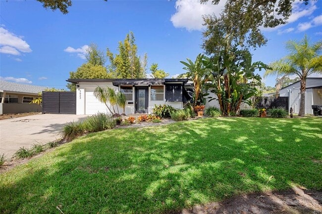 Building Photo - 3623 Chelsea St