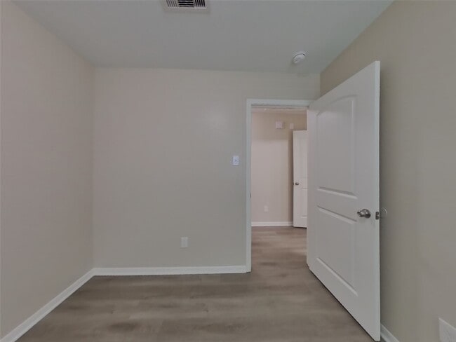 Building Photo - 928 American Monarch Dr Rental