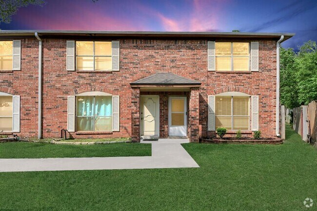 Building Photo - 2207 Bauer Dr Unit A Rental