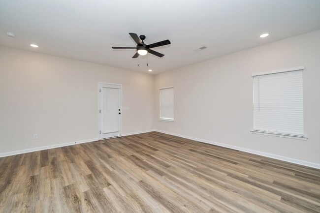 Photo - 2241 Headrick Rd