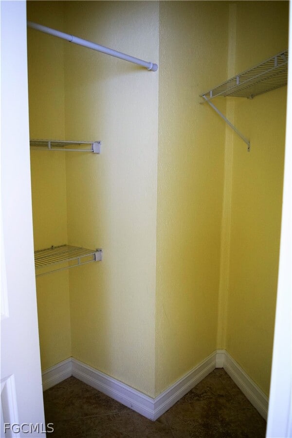 Photo - 3175 Royalston Ave Unidad 105