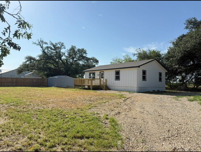 196 County Rd 483