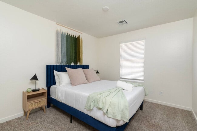 Photo - 814 E Roma Ave Unidad SI ID1568809P