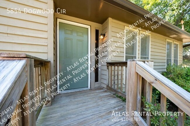 Photo - 5854 Dogwood Cir