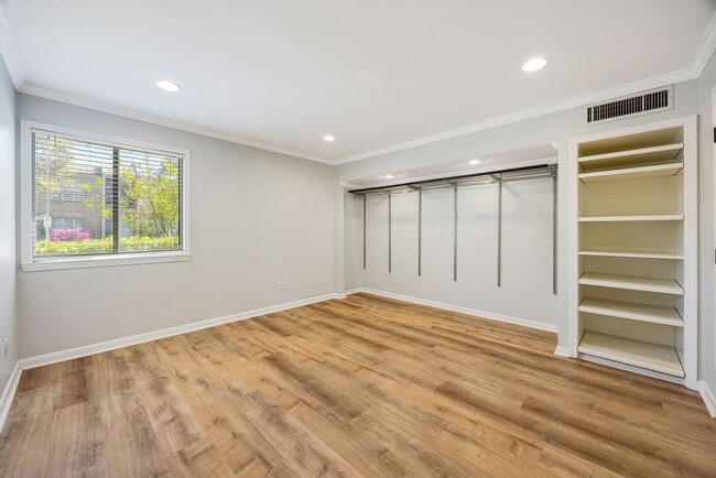 Photo - 1114 Augusta Dr Unit 1