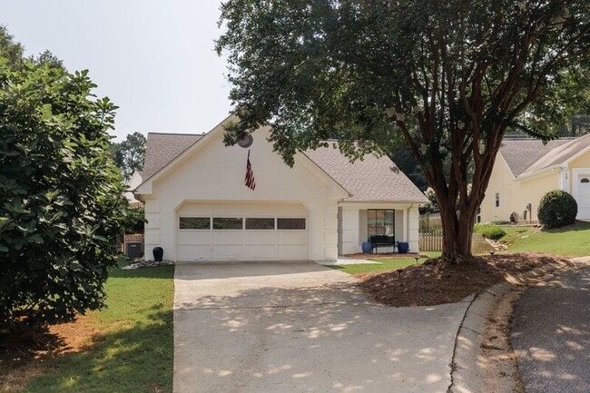 Photo - 112 Lucy Ln