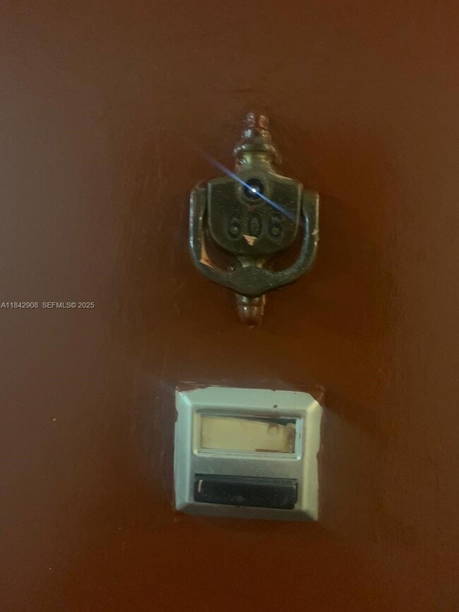 Photo - 2025 NE 164th St Unit 606